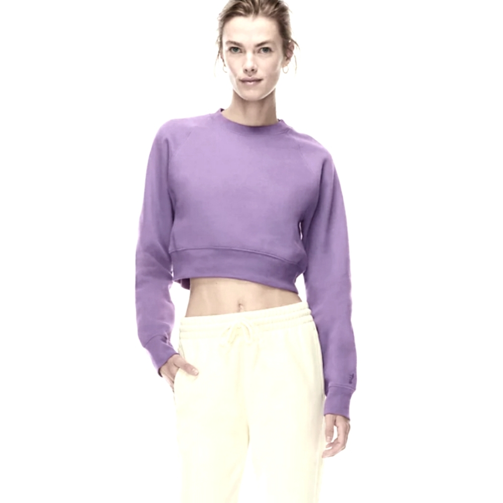 Aritzia TNA Cozy Fleece Perfect purple cropped sweatshirt top